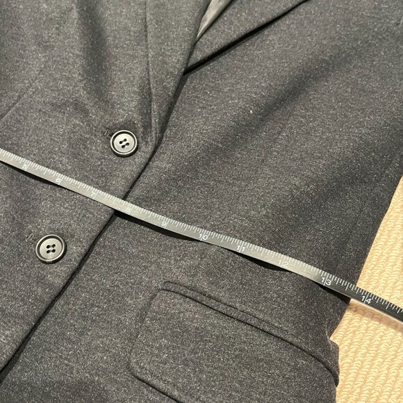 Elizabeth and James: Black blazer, , size 6 - Picture 7 of 9